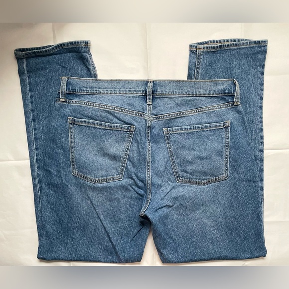 Old Navy Mid-Rise Boyfriend Denim Jean - Picture 7 of 8
